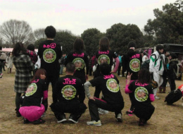 The matching uniforms with mangrove planting design